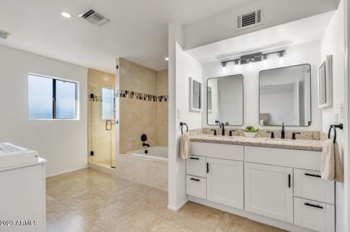 7528 Woodshire Cv, Scottsdale AZ  85258-2015 exterior