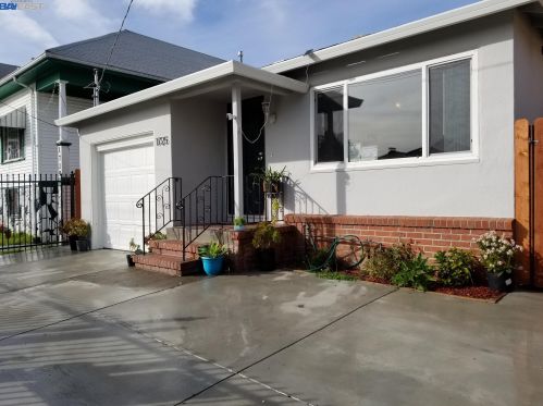 1725 102nd Ave, Oakland, CA 94603-3309