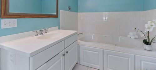 275 Wooster St, New Britain CT 06052-1030 exterior