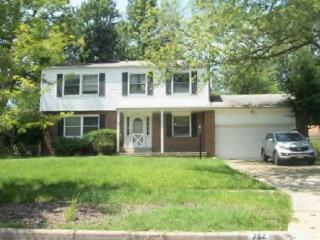 752 Robin Dr, Willoughby, OH 44095-1615