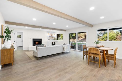 2216 Silver Peak Pl, Encinitas CA  92024-3145 exterior