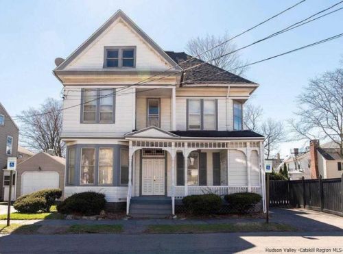 193 Clinton Ave, Kingston NY  12401-2911 exterior