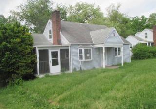 151 Elm St, Imperial, PA 15126-1040