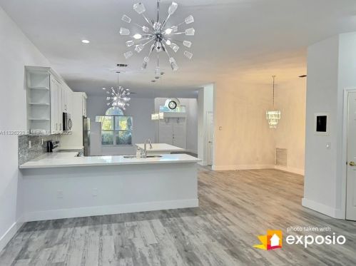 1490 159th Ave, Hollywood, FL 33027-2359