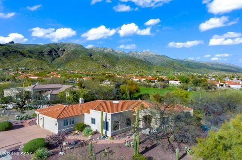 5080 Sabino Springs Dr, Tucson, AZ 85749-7100