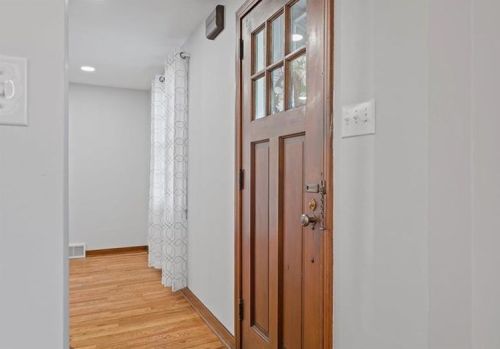 502 Braddock Rd, Pittsburgh, PA 15221-3734