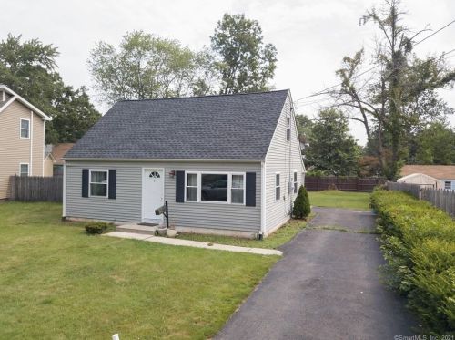 9 Stephen Ct, New Britain CT  06053-1633 exterior