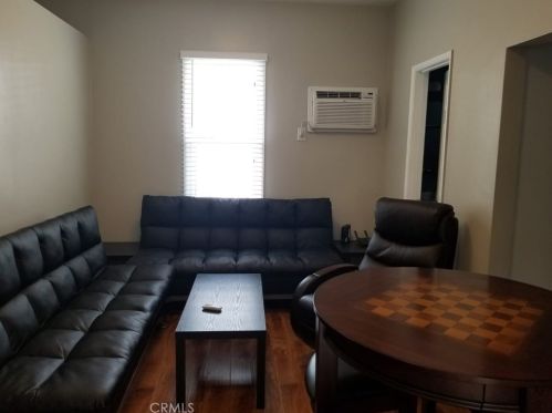 7233 Painter Ave, Whittier CA 90602-3556 exterior