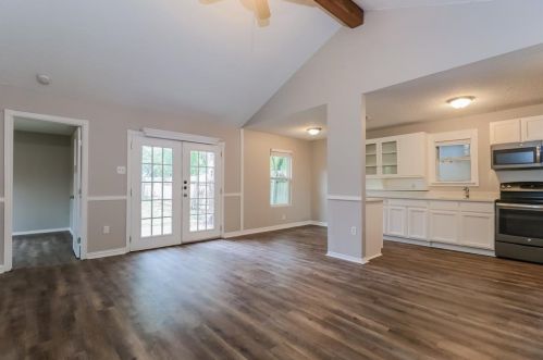 203 Jan Ln, Georgetown TX  78626-7353 exterior