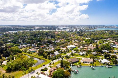 108 Lyons Bay Rd, Nokomis FL 34275-3015 exterior