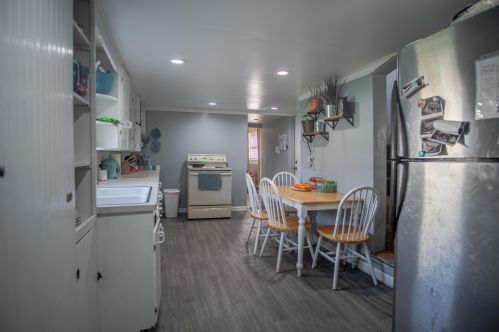 223 Nichols St, Cardington, OH 43315-1123