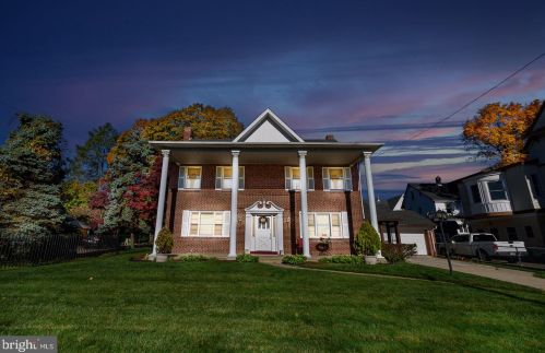 556 Leverington Ave, Philadelphia PA 19128-3314 exterior