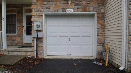 258 Emily Pl, Parsippany NJ  07054-3436 exterior