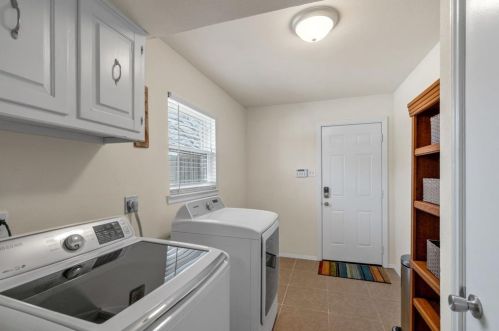 1917 Maxwell Dr, Lewisville TX  75077-7520 exterior