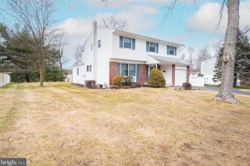 708 Lexington Rd, Lansdale, PA 19446-3114