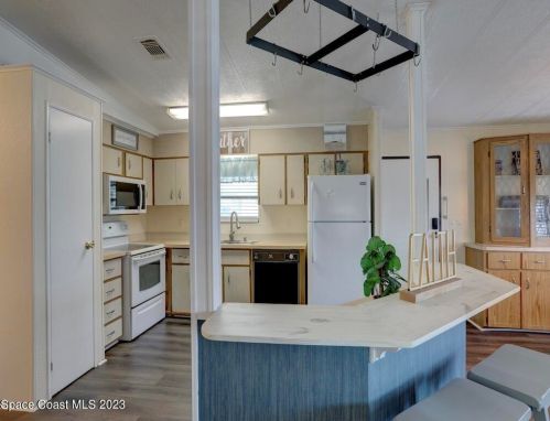 814 Lychee Dr, Sebastian FL  32976-2572 exterior