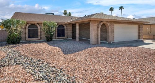 6101 Karen Lee Ln, Glendale, AZ 85306-2917