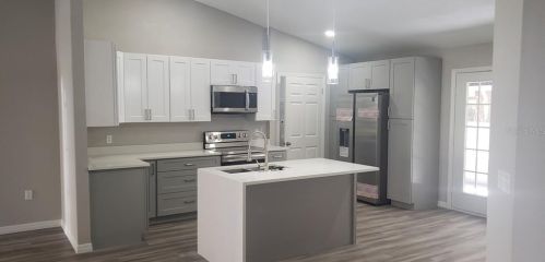 6382 Forestwood Dr, Lakeland FL 33811-2405 exterior