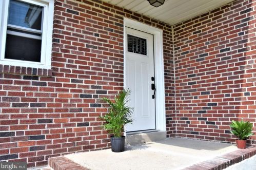 2210 Chichester Ave, Boothwyn PA  19061-3743 exterior