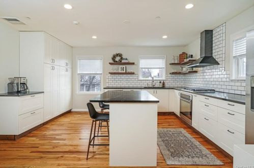 166 Harding Ave, White Plains NY  10606-1309 exterior