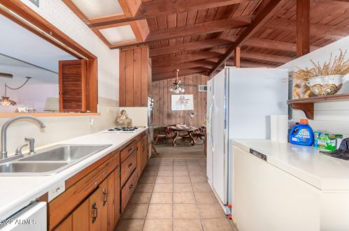 6830 15 St, Phoenix AZ 85006-1125 exterior