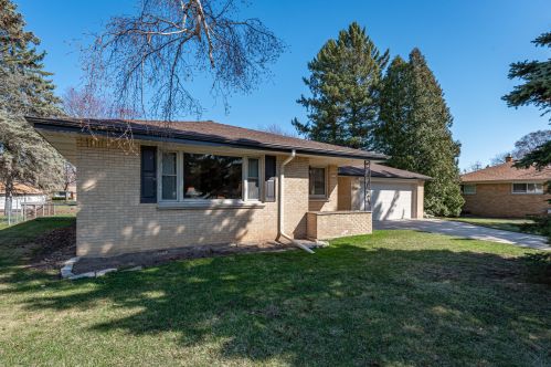 7534 53, Milwaukee WI 53223-4808 exterior