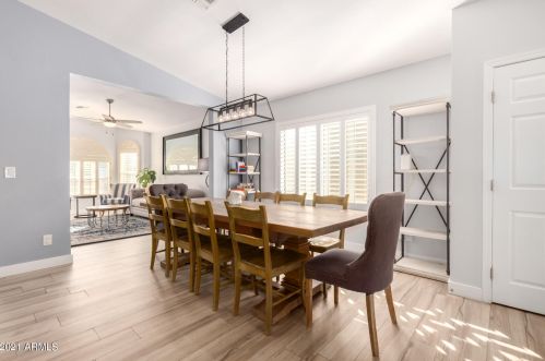 4610 Everett Dr, Phoenix AZ  85032-4893 exterior