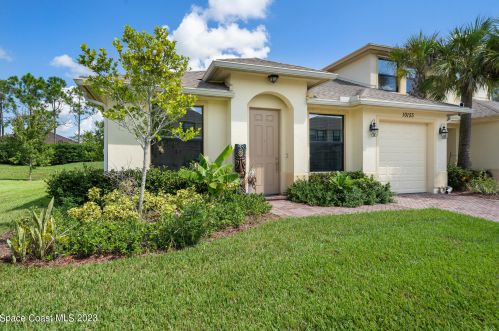 10153 Villa Cir, Vero Beach, FL 32966-3133