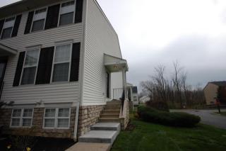 212 Oxford Oak Dr, Blacklick, OH 43004-8457