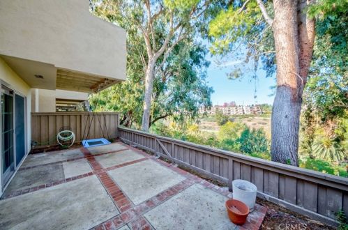 402 Westchester Pl, Fullerton CA  92835-2705 exterior