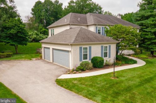 1954 Black Rock Ln, Paoli, PA 19301-1058