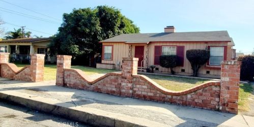 906 Laurel St, Compton, CA 90220-2907