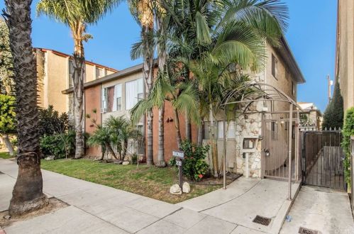 3520 Elm Ave, Long Beach, CA 90807-3912