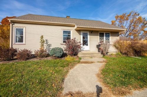 7735 20th Ave, Kenosha WI  53143-5816 exterior