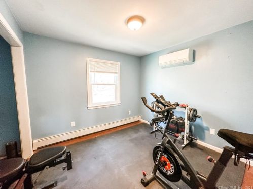 49 Bunny Rd, Norwich CT  06365-8705 exterior