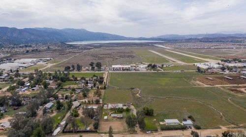 20235 Guffy Ln, Wildomar CA 92595-8798 exterior