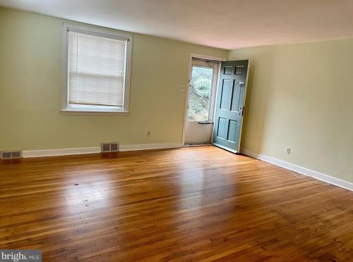 115 Arlington Ave, Camden NJ  08107-1901 exterior