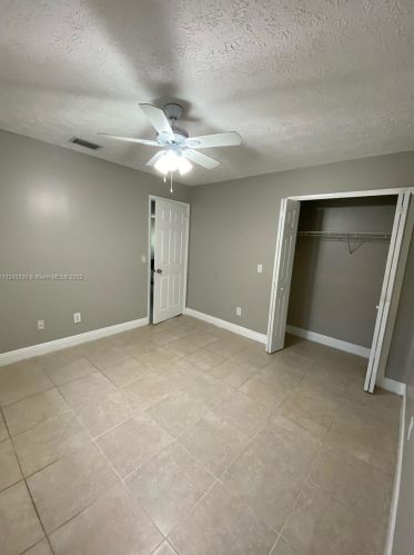 1337 Floresta Dr, Fort Pierce FL  34983-3968 exterior