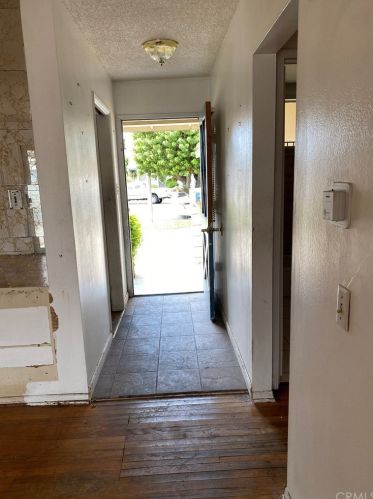 939 Renton St, Long Beach, CA 90745-3421