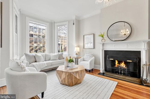 124 6 St, Washington DC 20002-2215 exterior