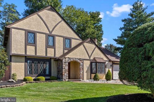 473 Pheasant Ln, Fairless Hills, PA 19030-3710