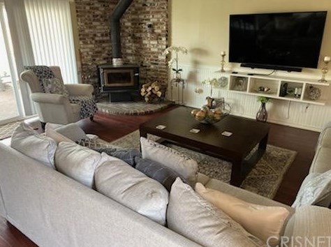 3219 Avenue, Lancaster CA exterior