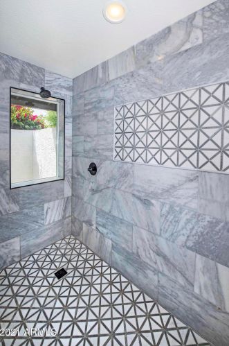 5301 Paradise Dr, Scottsdale AZ 85260-5433 exterior