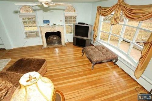 340 Ramapo Valley Rd, Mahwah NJ  07430-1606 exterior