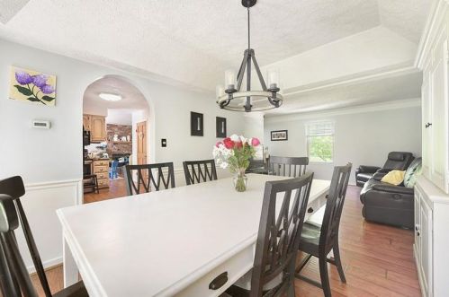 3522 Fox Chase Dr, Imperial PA  15126-9604 exterior
