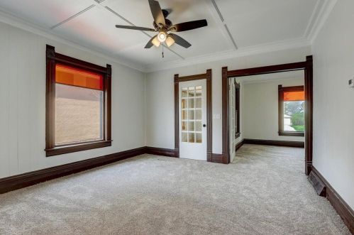 919 Beechwood Ave, Waukesha, WI 53186-5251