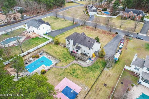 3 Sarah Ct, Jackson Twp NJ  08527-4760 exterior