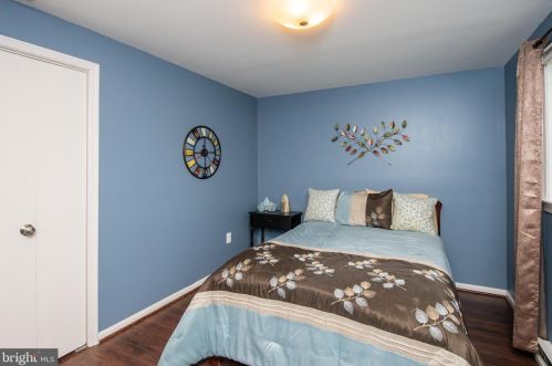 20557 Gleedsville Rd, Leesburg VA 20175-6532 exterior