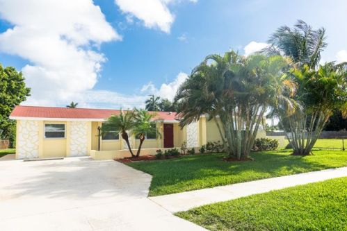 370 32nd St, West Palm Beach, FL 33404-3720