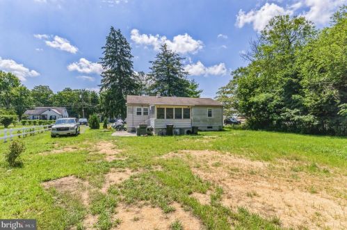 2060 Erial Clementon Rd, Erial NJ 08081-9628 exterior